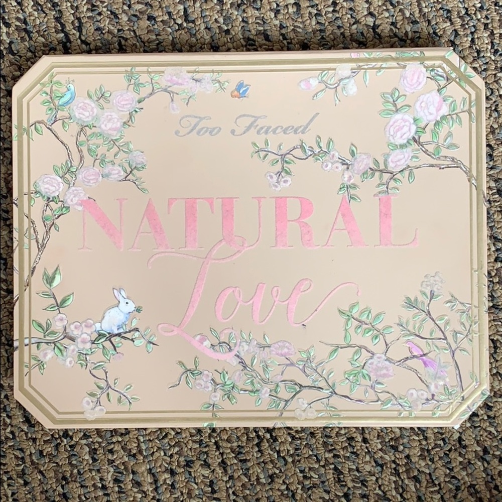 Natural Love Eyeshadow Palette